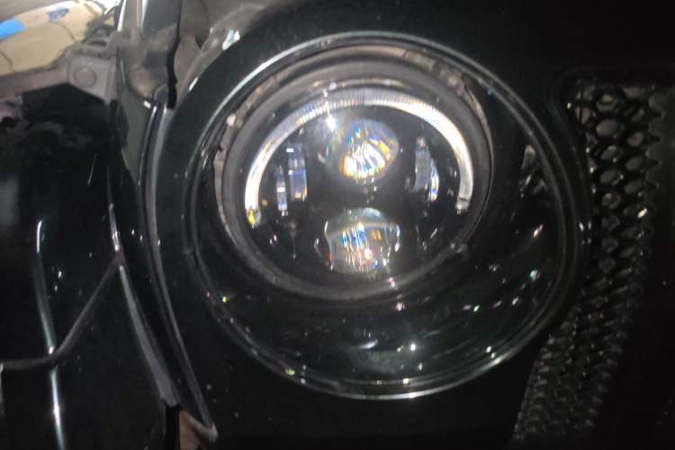 Used Jeep Wrangler 2012 3.6L Sahara Four-Door Edition Right Front Headlight