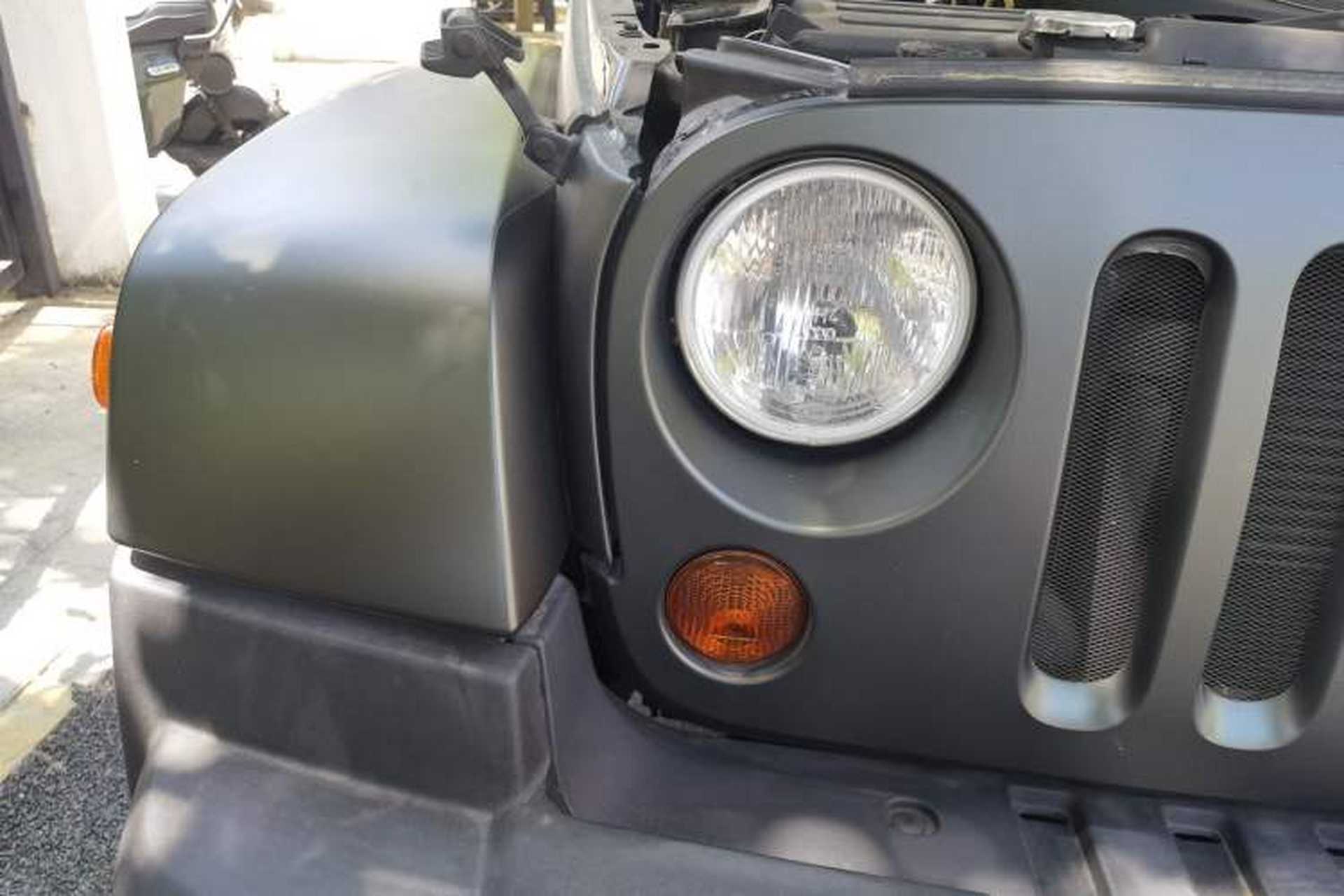 Used Jeep Wrangler 2012 3.6L Sahara two-door version Right Front Headlight