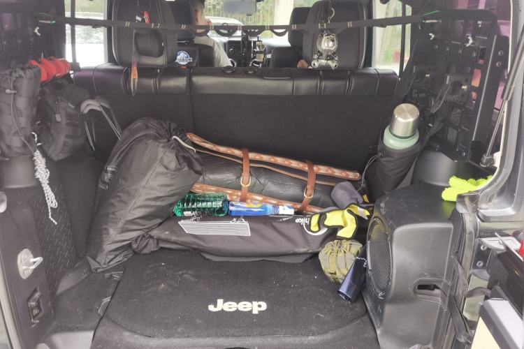 Used Jeep Wrangler 2012 3.6L Sahara Four-Door Edition Trunk