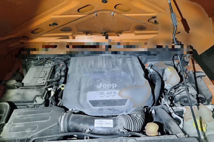 Used Jeep Wrangler 2012 3.6L Sahara two-door version Engine Bay