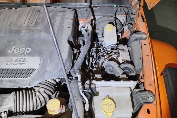 Used Jeep Wrangler 2012 3.6L Sahara two-door version Engine Bay Left