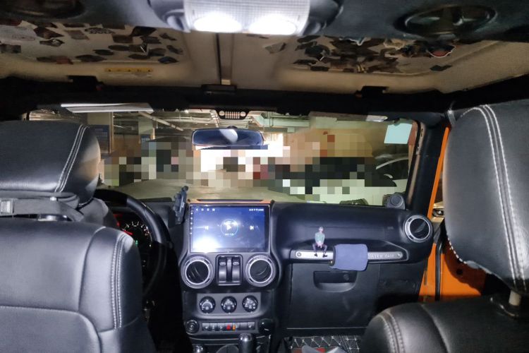 Used Jeep Wrangler 2012 3.6L Sahara two-door version Headliner