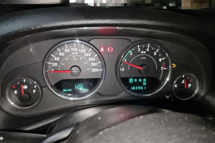 Used Jeep Wrangler 2012 3.6L Sahara two-door version Instrument Cluster