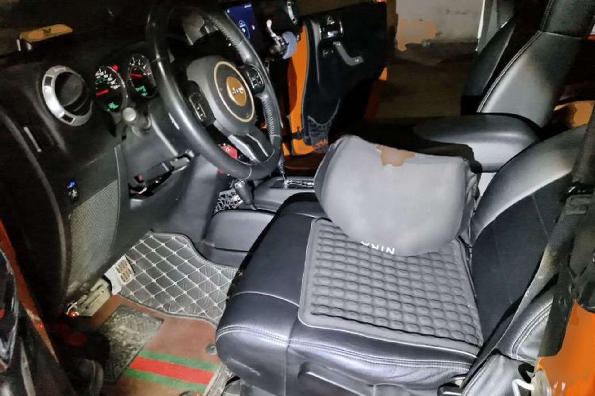 Used Jeep Wrangler 2012 3.6L Sahara two-door version Left Front Seat