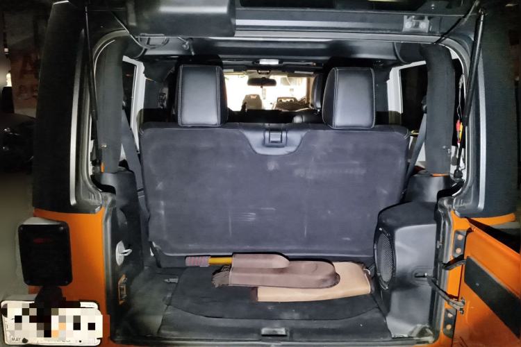 Used Jeep Wrangler 2012 3.6L Sahara two-door version Trunk