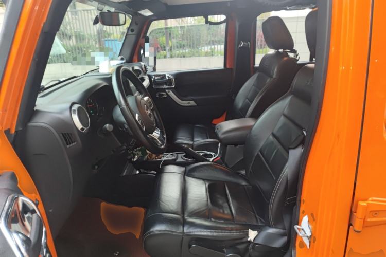 Used Jeep Wrangler 2012 3.6L Sahara Four-Door Edition Left Front Seat