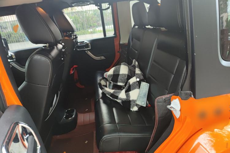 Used Jeep Wrangler 2012 3.6L Sahara Four-Door Edition Left Rear Seat