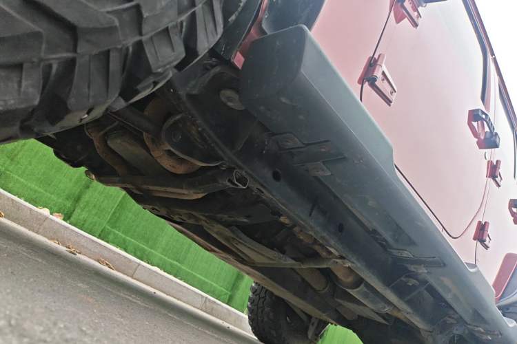 Used Jeep Wrangler 2012 3.6L Sahara Four-Door Edition Chassis Front Left