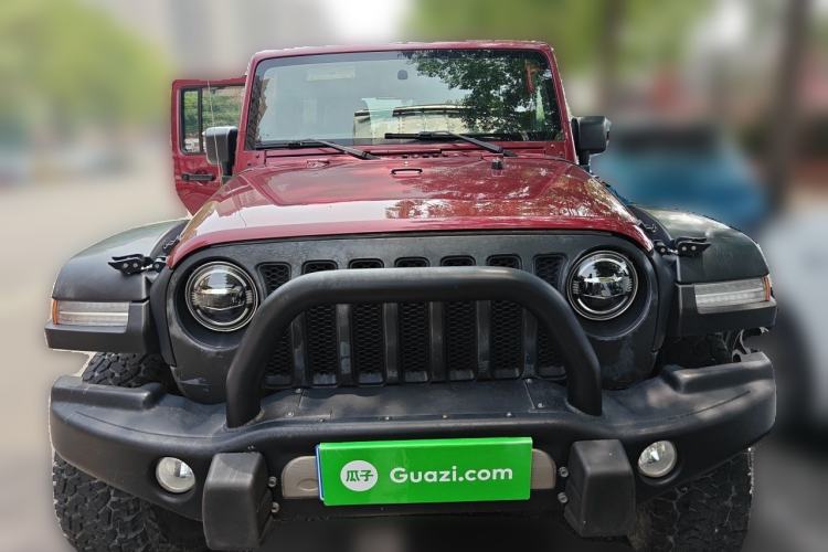 Used Jeep Wrangler 2012 3.6L Sahara Four-Door Edition Front