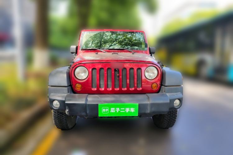 Used Jeep Wrangler 2012 3.6L Rubicon two-door model Front