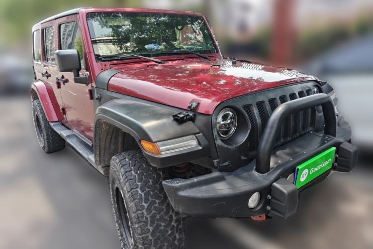 Used Jeep Wrangler 2012 3.6L Sahara Four-Door Edition Front Right 45 Deg