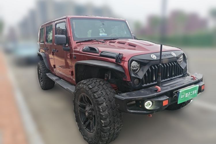 Used Jeep Wrangler 2012 3.6L Sahara Four-Door Edition Front Right 45 Deg