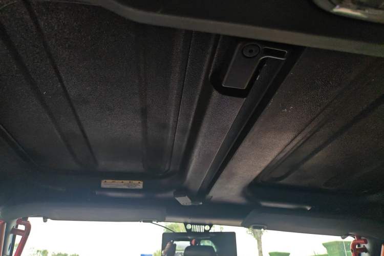 Used Jeep Wrangler 2012 3.6L Sahara Four-Door Edition Headliner