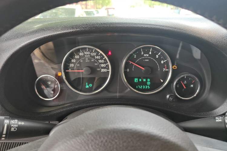 Used Jeep Wrangler 2012 3.6L Sahara Four-Door Edition Instrument Cluster