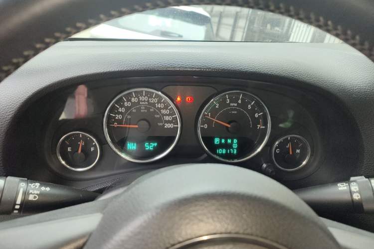 Used Jeep Wrangler 2012 3.6L Sahara Four-Door Edition Instrument Cluster