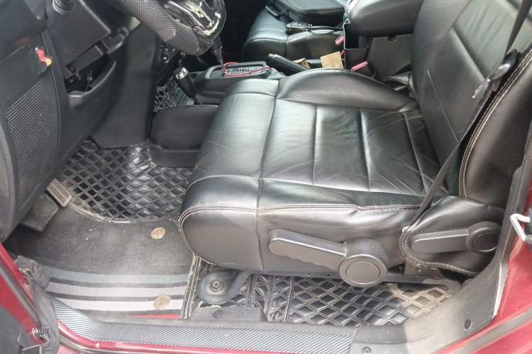 Used Jeep Wrangler 2012 3.6L Sahara Four-Door Edition Left Front Seat