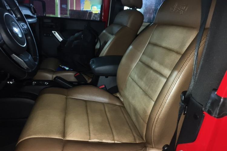 Used Jeep Wrangler 2012 3.6L Sahara two-door version Left Rear Seat