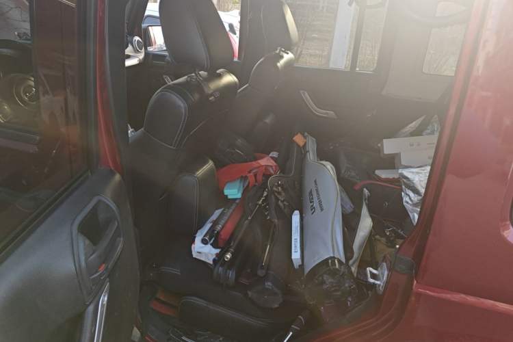 Used Jeep Wrangler 2012 3.6L Sahara Four-Door Edition Left Rear Seat