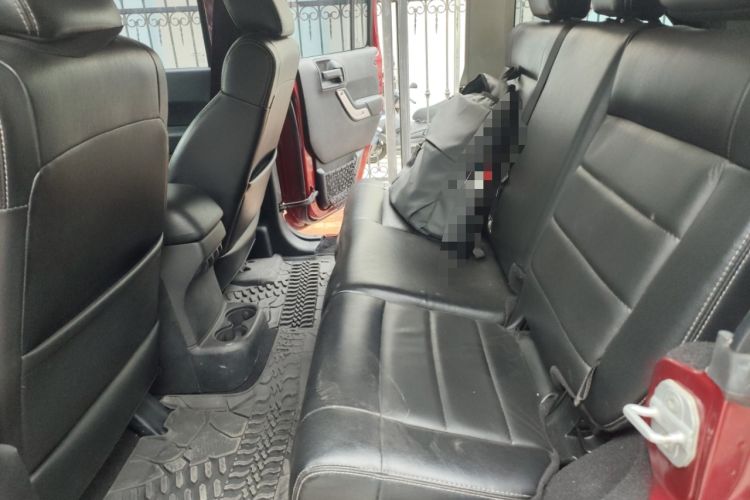 Used Jeep Wrangler 2012 3.6L Sahara Four-Door Edition Left Rear Seat