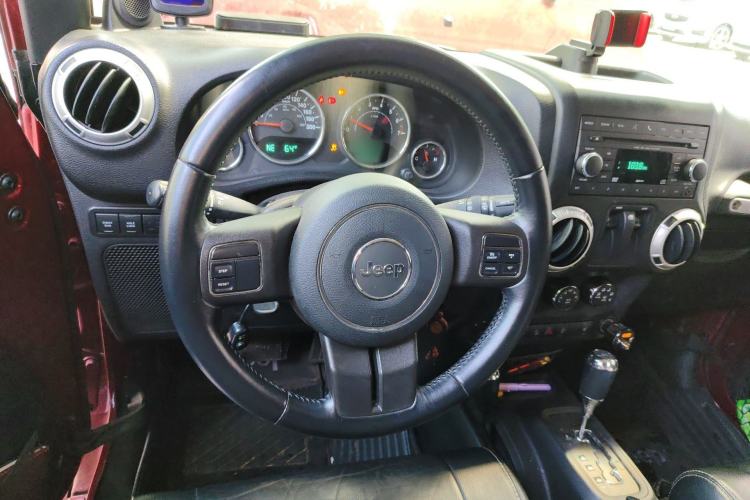 Used Jeep Wrangler 2012 3.6L Rubicon two-door model Steering Wheel
