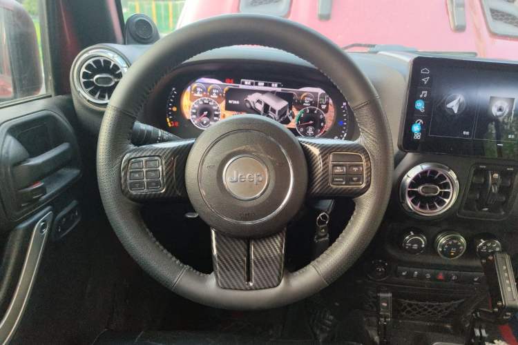 Used Jeep Wrangler 2012 3.6L Rubicon Four-Door Edition Steering Wheel
