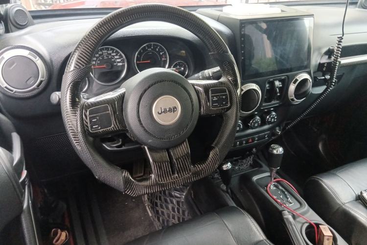 Used Jeep Wrangler 2012 3.6L Sahara Four-Door Edition Steering Wheel