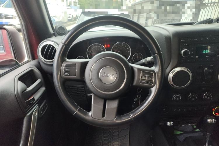 Used Jeep Wrangler 2012 3.6L Sahara Four-Door Edition Steering Wheel