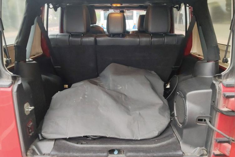 Used Jeep Wrangler 2012 3.6L Sahara Four-Door Edition Trunk