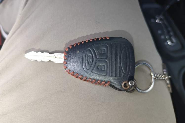 Used Jeep Wrangler 2012 3.6L Sahara Four-Door Edition Vehicle Key
