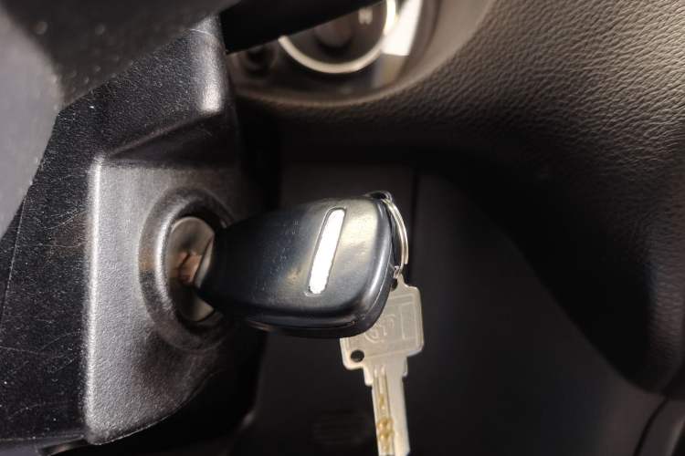 Used Jeep Wrangler 2012 3.6L Rubicon two-door model Vehicle Key