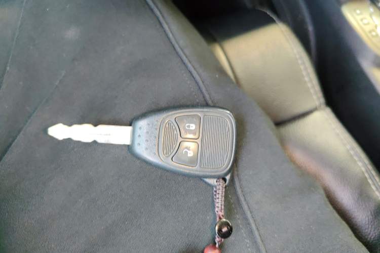Used Jeep Wrangler 2012 3.6L Rubicon two-door model Vehicle Key