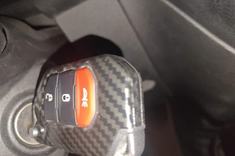 Used Jeep Wrangler 2012 3.6L Sahara Four-Door Edition Vehicle Key