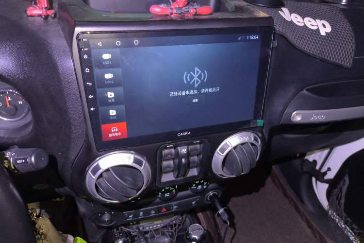 Used Jeep Wrangler 2012 3.6L Rubicon Four-Door Edition Audio And AC Panel