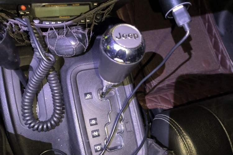Used Jeep Wrangler 2012 3.6L Rubicon Four-Door Edition Gear Lever