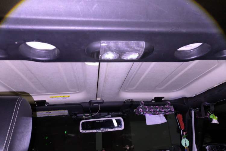 Used Jeep Wrangler 2012 3.6L Rubicon Four-Door Edition Headliner