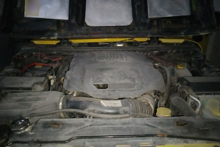 Used Jeep Wrangler 2012 3.6L Sahara Four-Door Edition Engine Bay