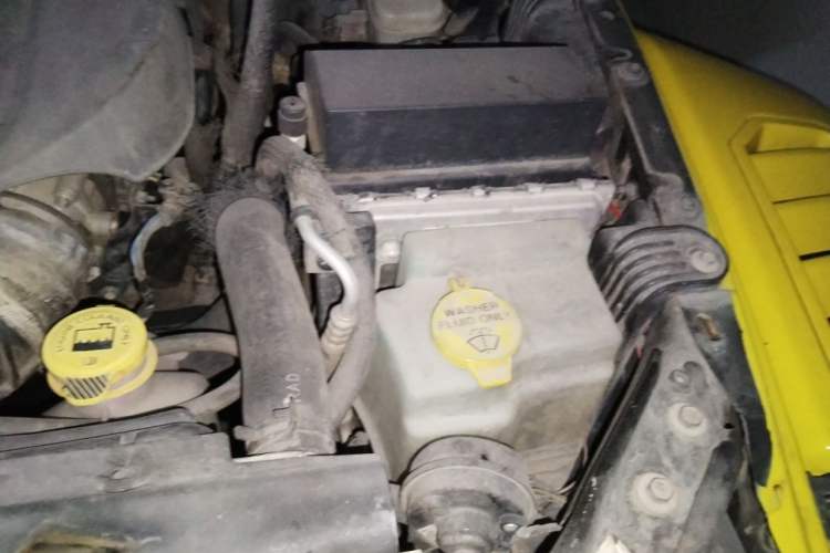 Used Jeep Wrangler 2012 3.6L Sahara Four-Door Edition Engine Bay Left