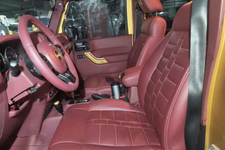 Used Jeep Wrangler 2012 3.6L Sahara Four-Door Edition Left Front Seat