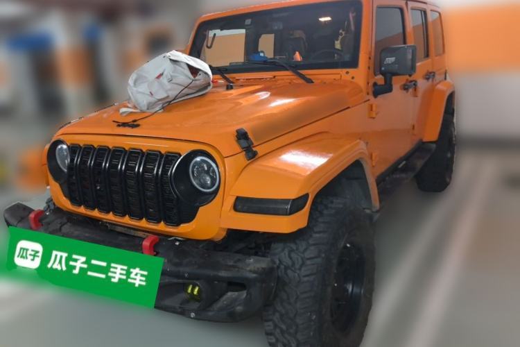 Used Jeep Wrangler 2012 3.6L Sahara Four-Door Edition Guazi used car, China used car export, Used car for sale, Used  cars, Cheapest cars for sale