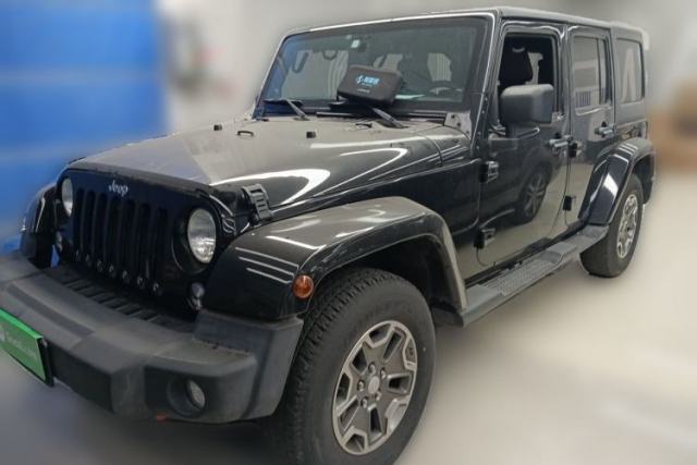 Jeep Wrangler 2013 3.6L Sahara Four-Door Edition usado