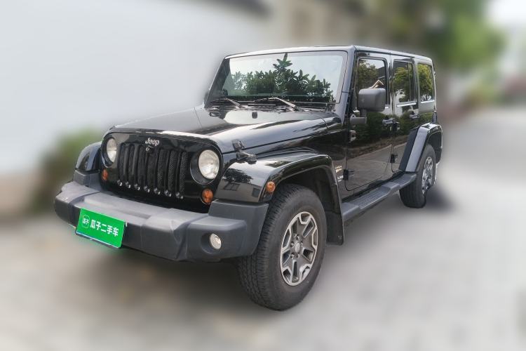 Used Jeep Wrangler 2013 3.6L Sahara Four-Door Edition Guazi used car, China used car export, Used car for sale, Used  cars, Cheapest cars for sale