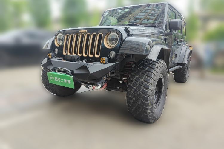 Used Jeep Wrangler 2013 3.6L Sahara Four-Door Edition Guazi used car, China used car export, Used car for sale, Used cars, Cheapest cars for sale