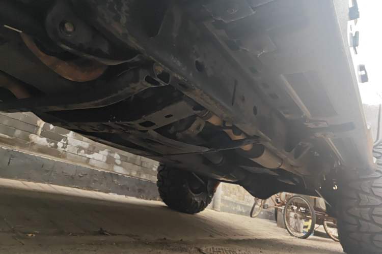 Used Jeep Wrangler 2013 3.6L Sahara Four-Door Edition Chassis Front Left
