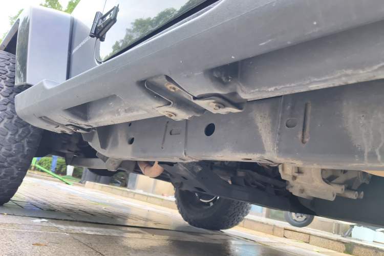 Used Jeep Wrangler 2013 3.6L Sahara two-door model Chassis Rear Left