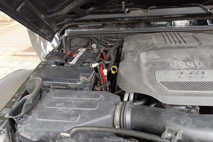Used Jeep Wrangler 2013 3.6L Sahara two-door model Engine Bay Right