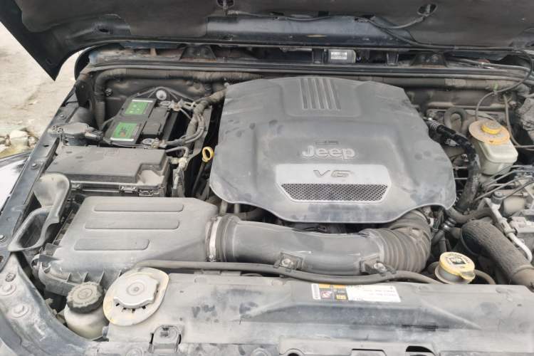 Used Jeep Wrangler 2013 3.6L Sahara two-door model Engine Bay Right