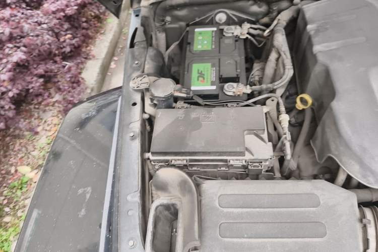 Used Jeep Wrangler 2013 3.6L Sahara two-door model Engine Bay Right