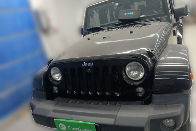 Used Jeep Wrangler 2013 3.6L Sahara Four-Door Edition Front