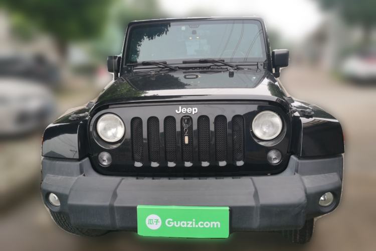 Used Jeep Wrangler 2013 3.6L Sahara two-door model Front