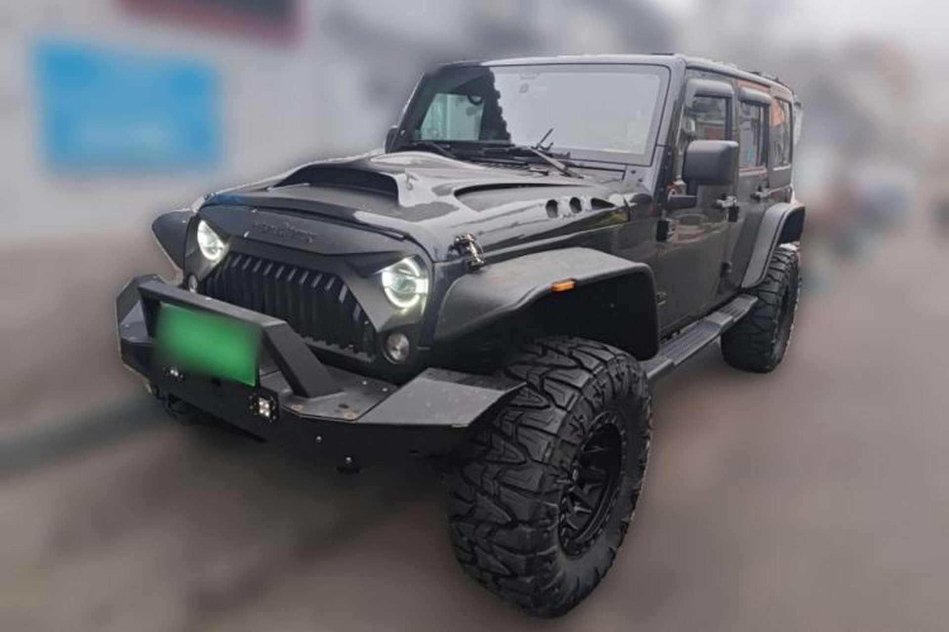 Used Jeep Wrangler 2013 3.6L Sahara Four-Door Edition Front Left 45 Deg